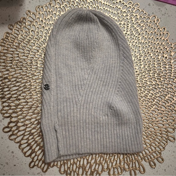 Lululemon Light Gray Ribbed Beanie - Picture 5 of 5